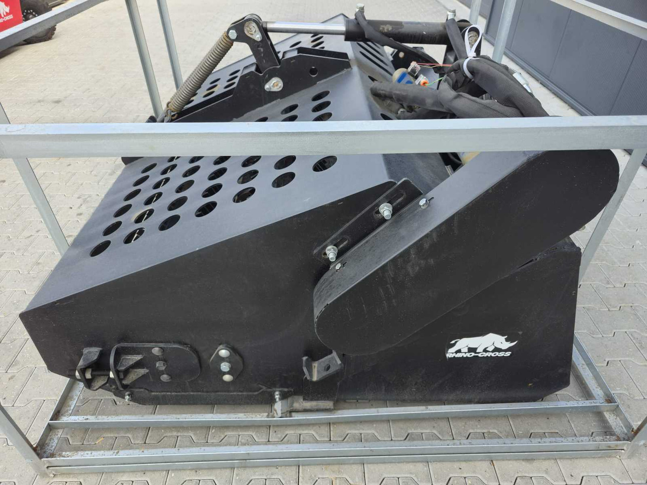 Outils du sol Rhino-cross Landscape rake