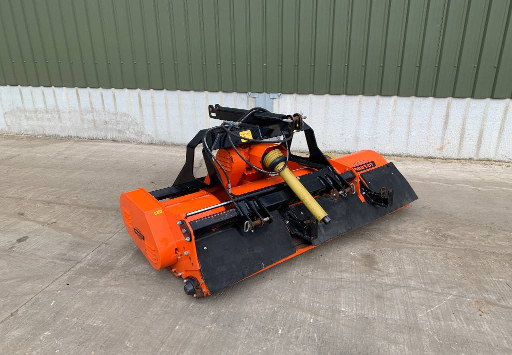 Broyeur/ Épareuse Perfect 2.10 meter Front and Rear Flail Mower: photos 10
