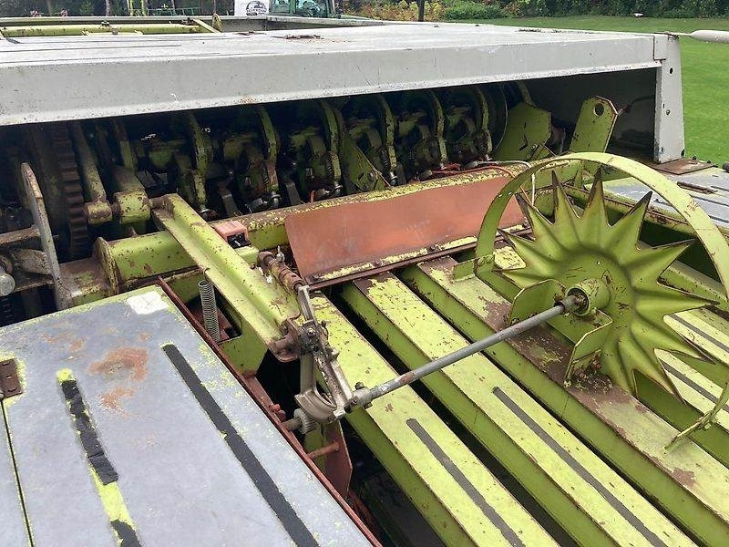 Presse à balles cubiques Claas Quadrant 1200