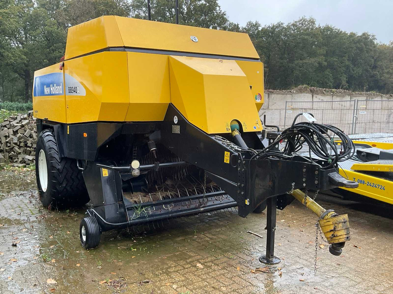 Presse à balles cubiques New Holland BB940R