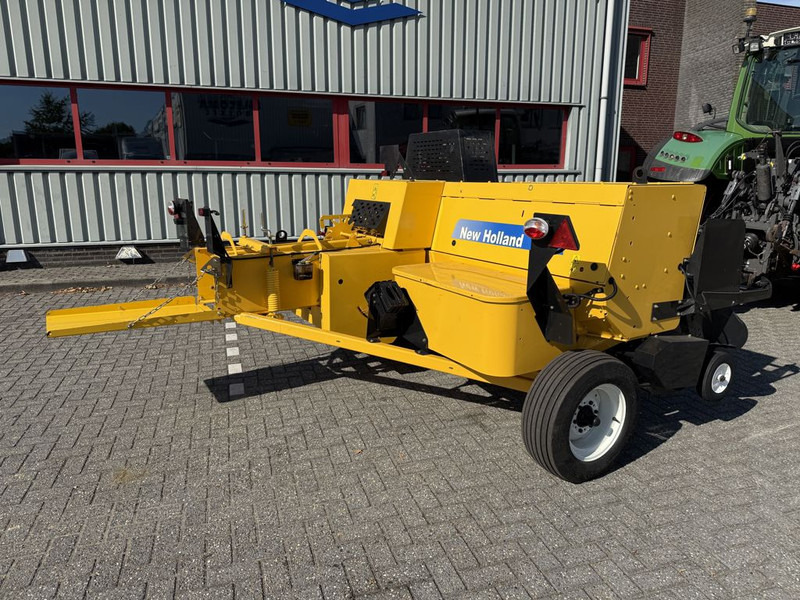 Presse à balles cubiques New Holland BC5060 Mini Balenpers