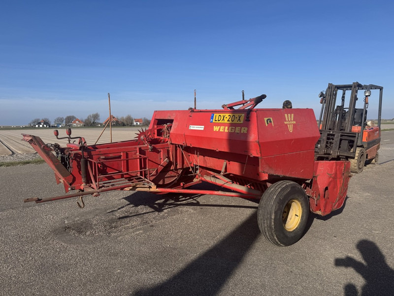 Presse à balles cubiques Welger AP71