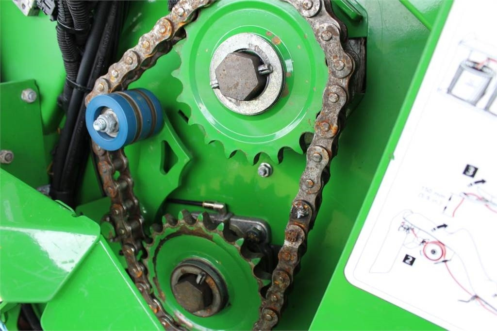 Presse à balles rondes John Deere 990