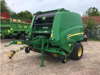 Presse à balles rondes John Deere 990R