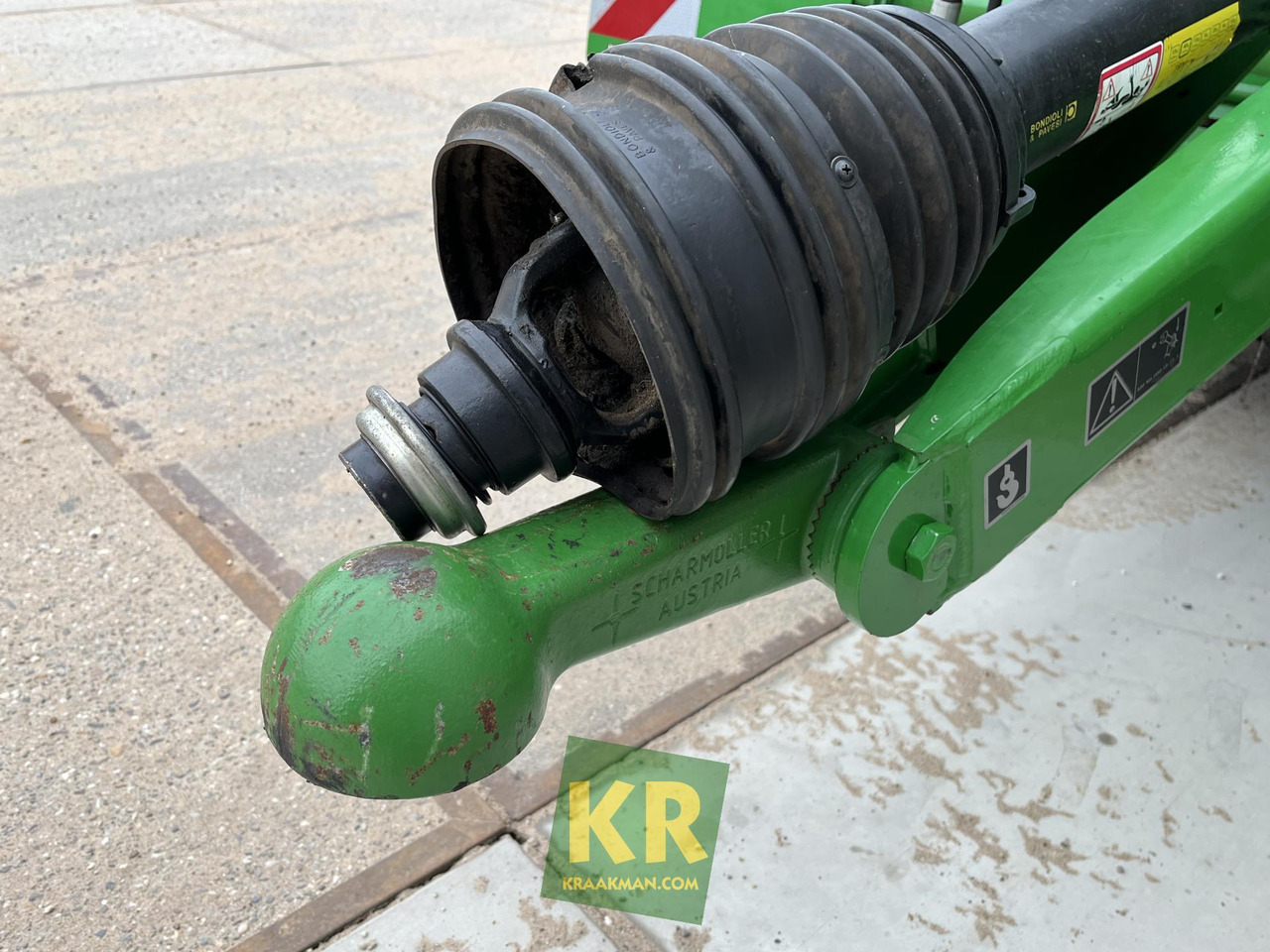 Presse à balles rondes John Deere C441R