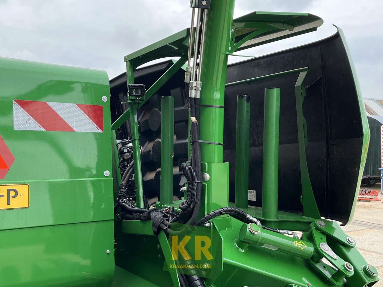 Presse à balles rondes John Deere C441R