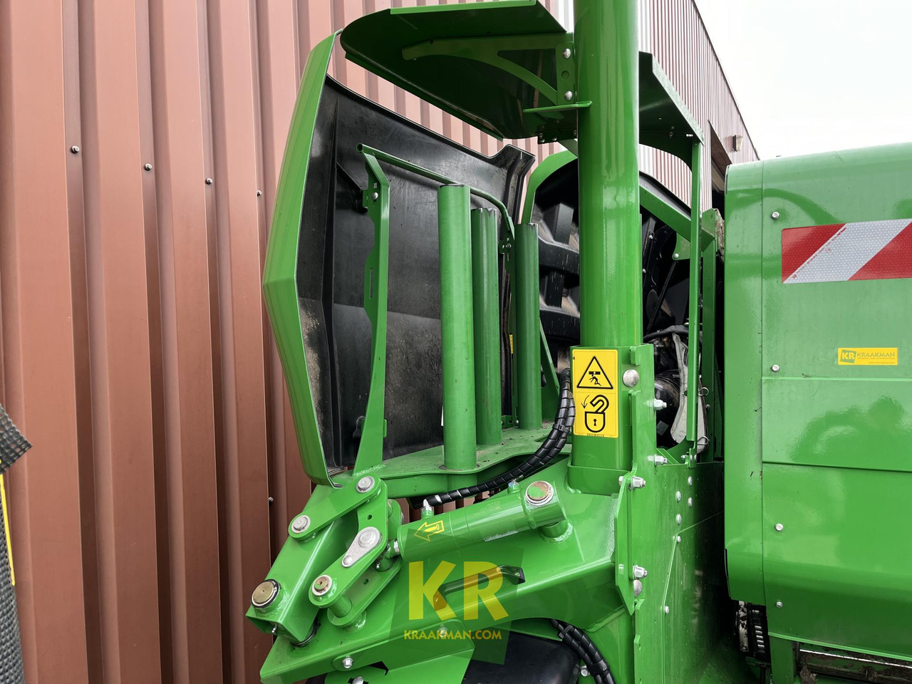 Presse à balles rondes John Deere C441R