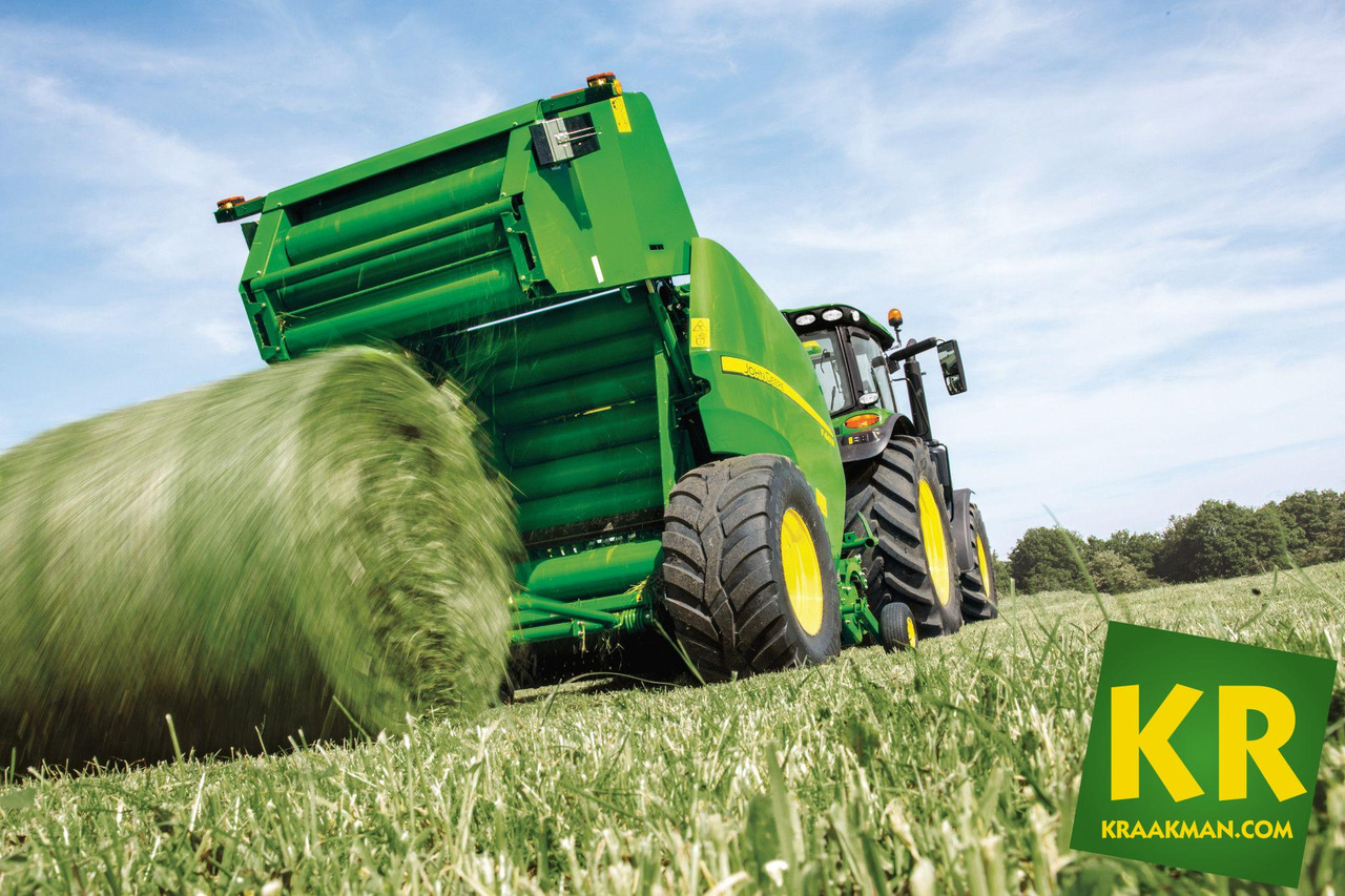 Presse à balles rondes John Deere F441M