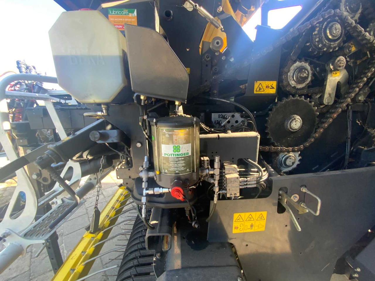 Presse à balles rondes Pöttinger Impress 125FC Pro