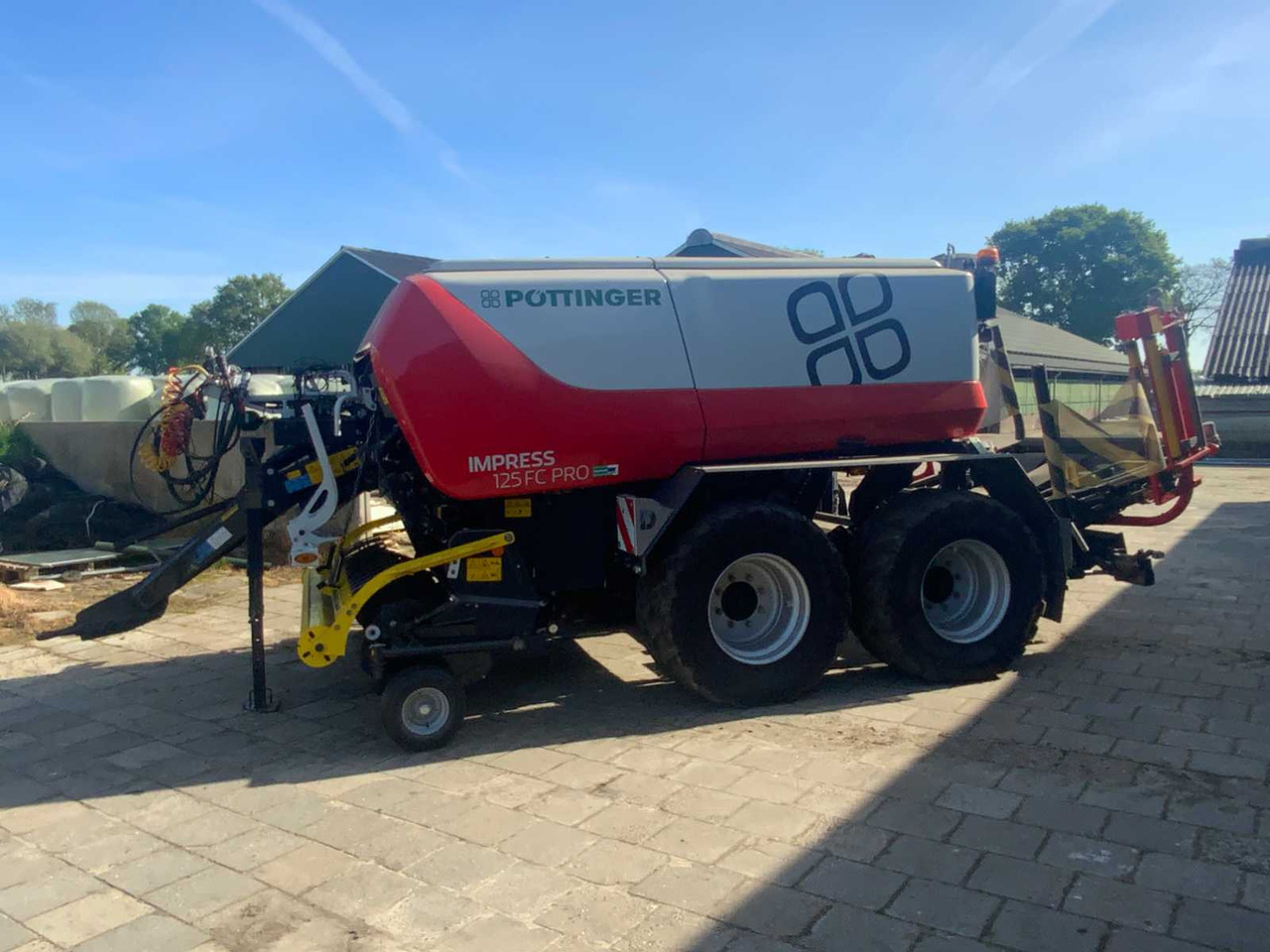 Presse à balles rondes Pöttinger Impress 125FC Pro