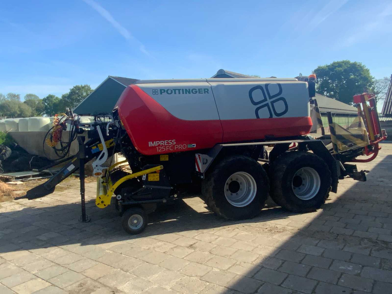 Presse à balles rondes Pöttinger Impress 125FC Pro