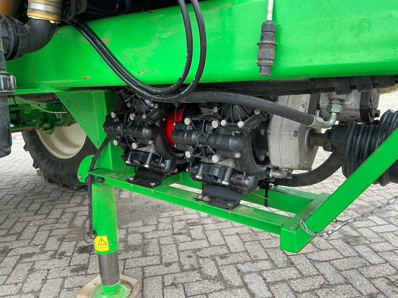 Pulvérisateur CHD F4139A