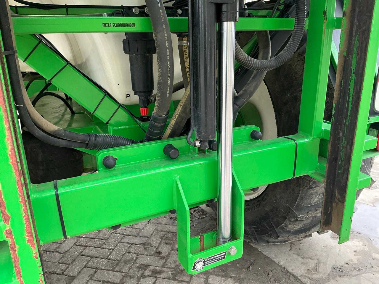 Pulvérisateur CHD F4139A