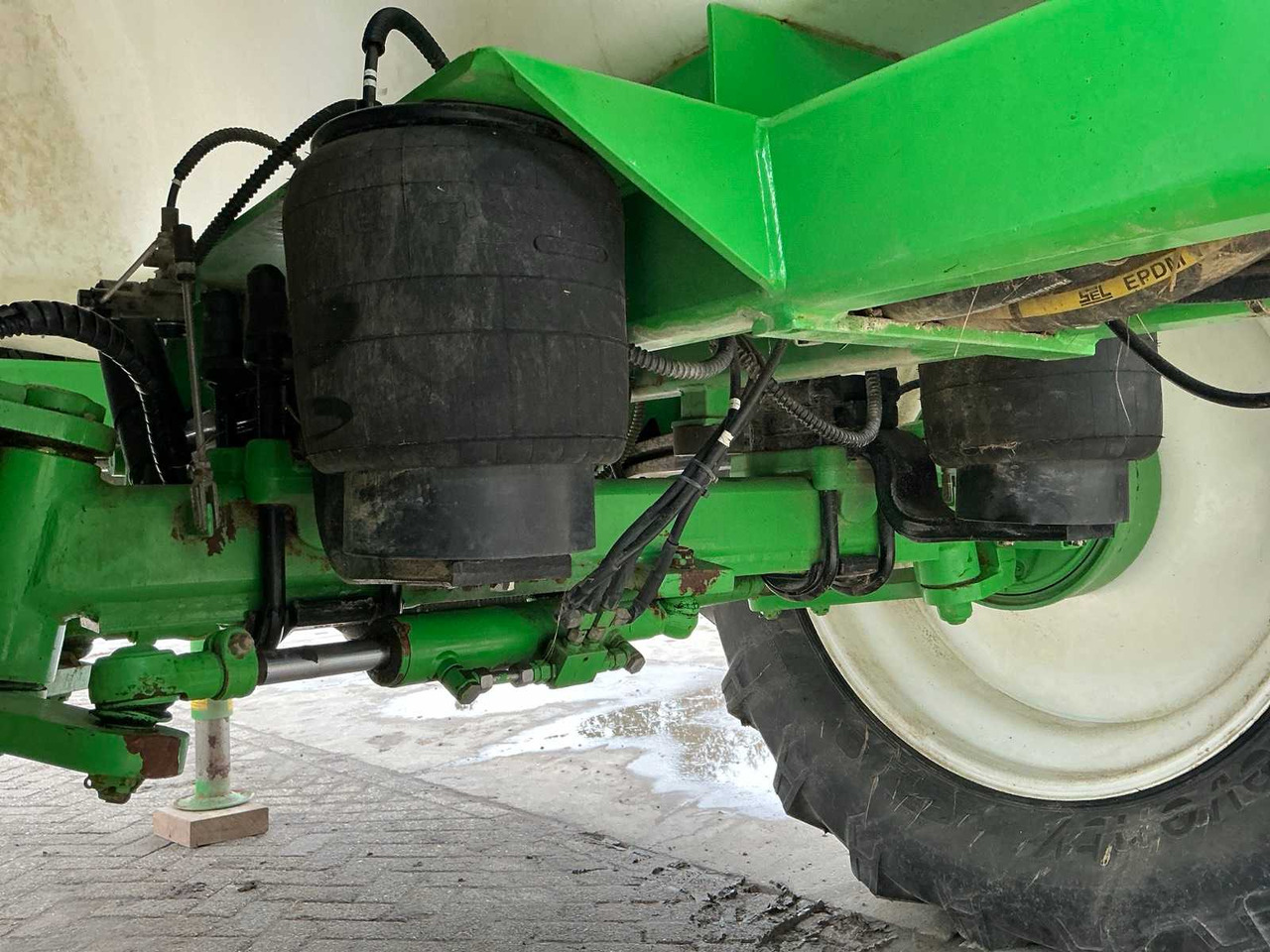 Pulvérisateur CHD F4139A