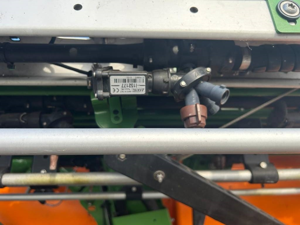 Pulvérisateur traîné Amazone UX 3200 Super