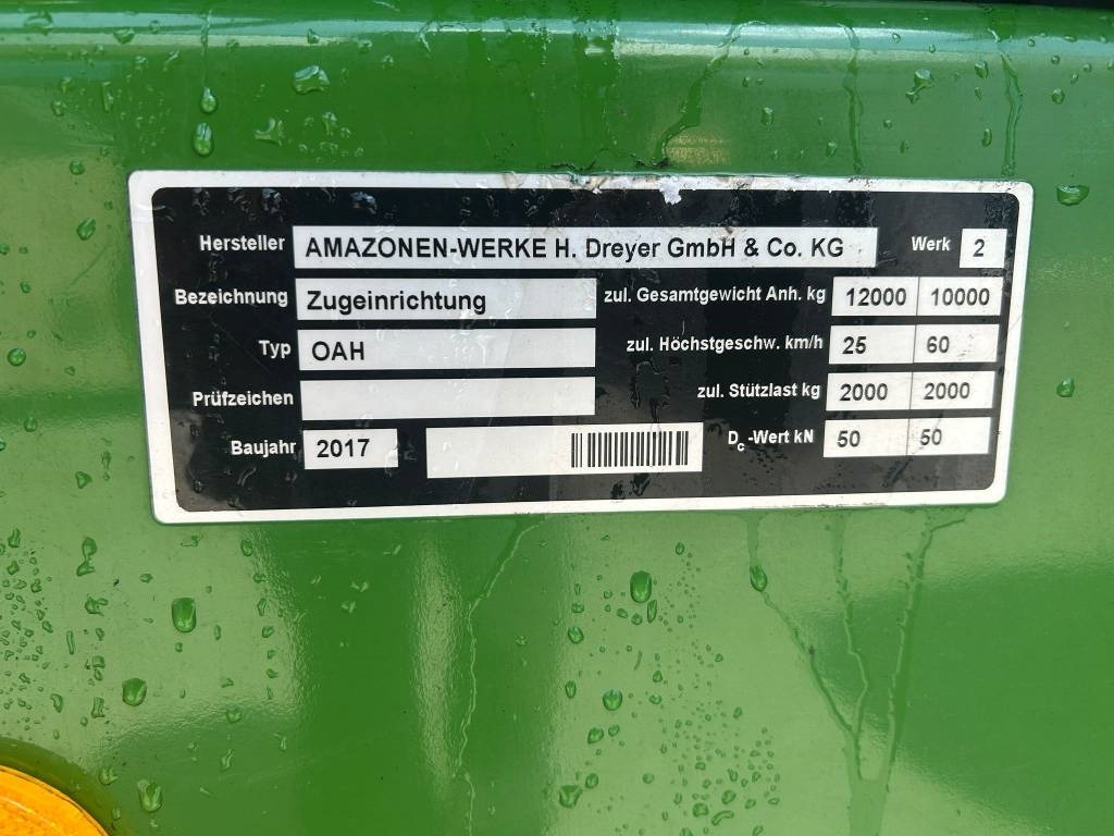 Pulvérisateur traîné Amazone UX 3200 Super