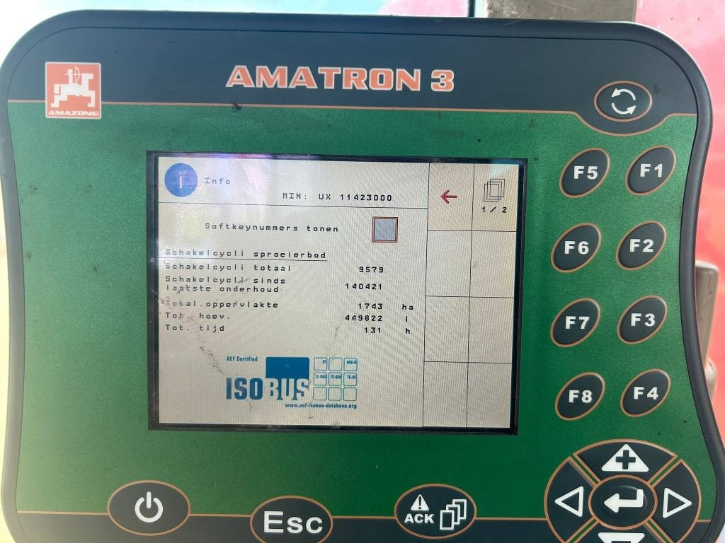 Pulvérisateur traîné Amazone UX 3200 Super