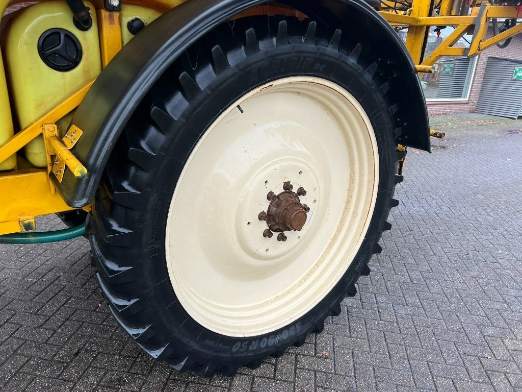 Pulvérisateur traîné Dubex Mentor 9804