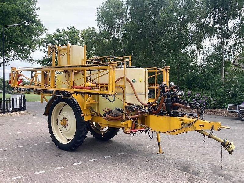 Pulvérisateur traîné Dubex Nestor