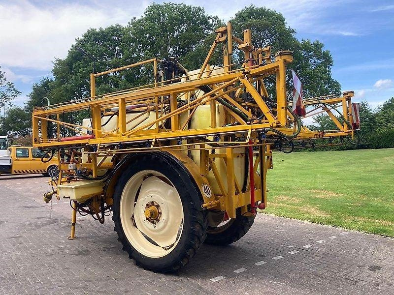 Pulvérisateur traîné Dubex Nestor