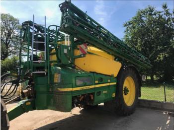 Pulvérisateur traîné John Deere R 962i