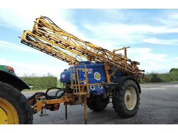 Pulvérisateur traîné Knight 3000