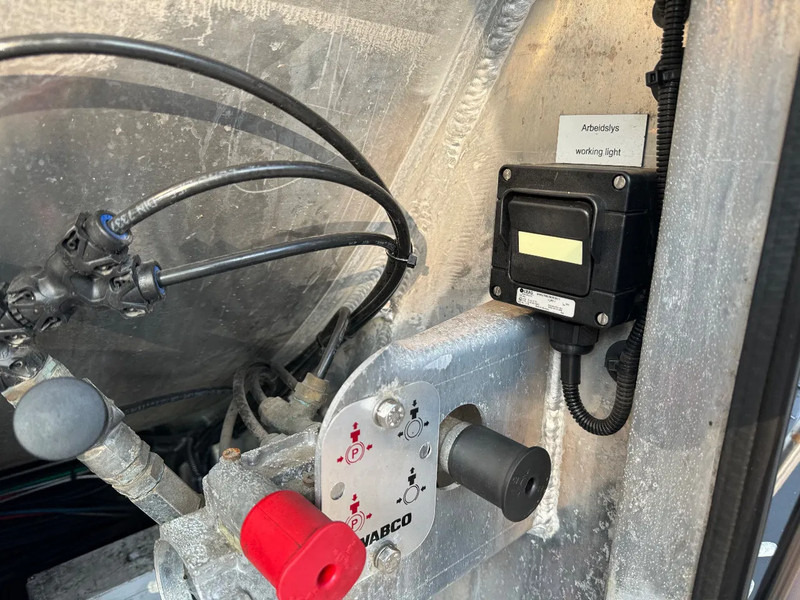 Remorque agricole ROHR FUEL Kraftstoff Benzin/Diesel 26.000L 4 Rooms ADR Pump