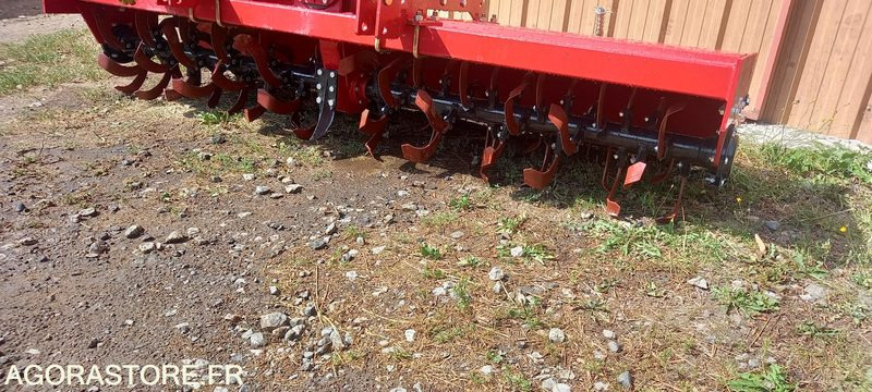 Machine agricole Rotavator 2m40