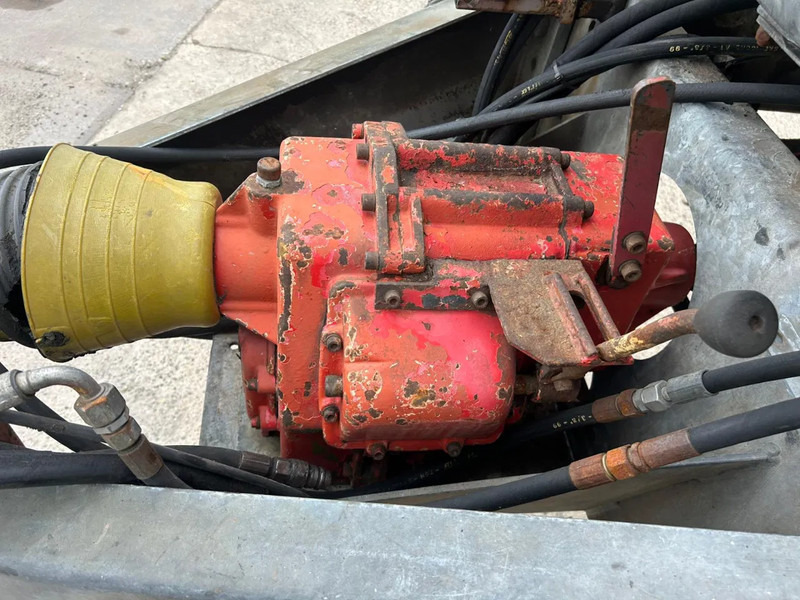 Machine agricole Schuitemaker Robusta 78 7800 Liter tank