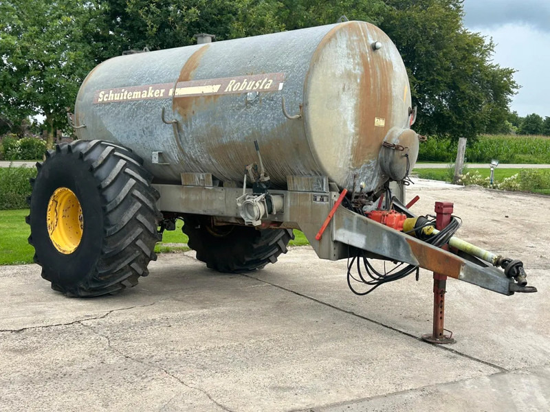 Machine agricole Schuitemaker Robusta 78 7800 Liter tank