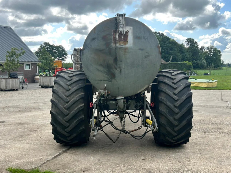 Machine agricole Schuitemaker Robusta 78 7800 Liter tank