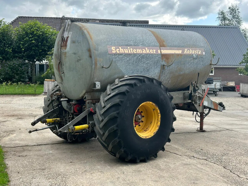 Machine agricole Schuitemaker Robusta 78 7800 Liter tank
