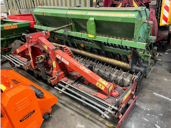 Semoir Amazone AD 8 - 301 Special + Vicon T300 Kopeg 