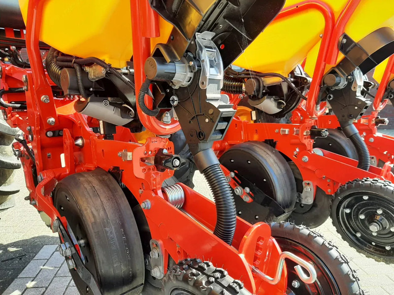 Semoir/ Planteuse Vaderstad Tempo V 8