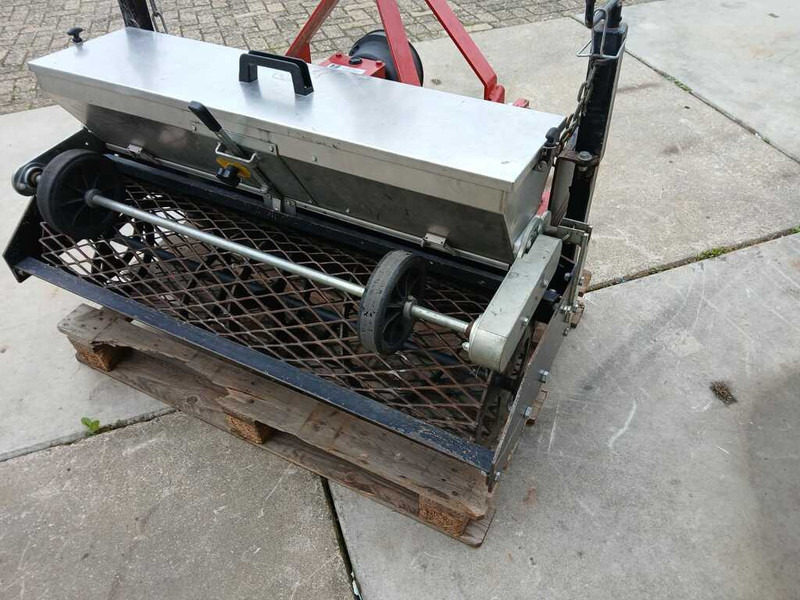 Semoir/ Planteuse tecma M 100