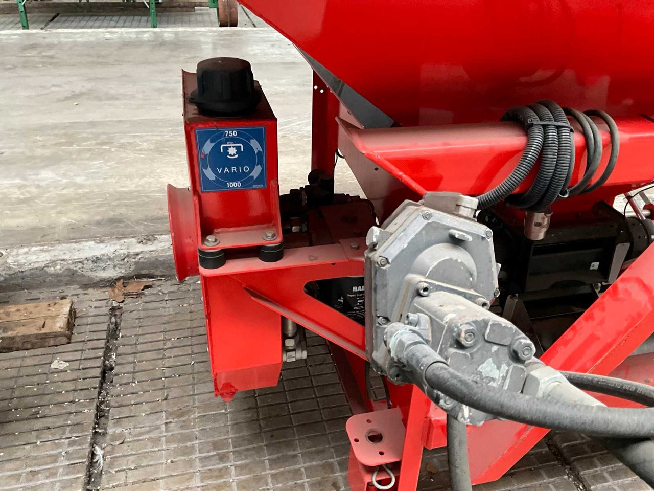 Semoir monograine Monosem 8x75