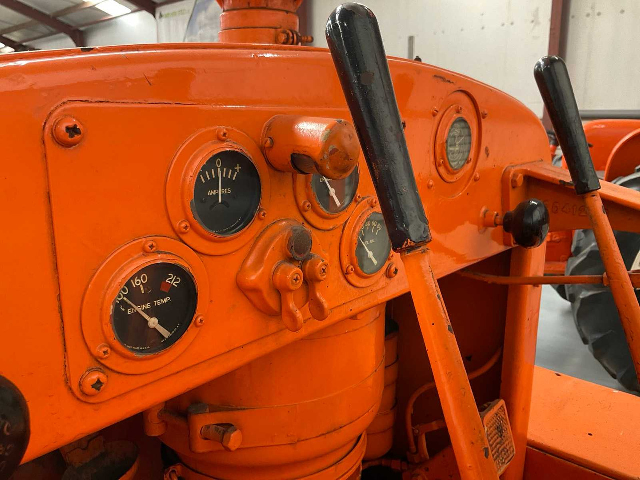 Tracteur à chenilles Allis-Chalmers HD 7