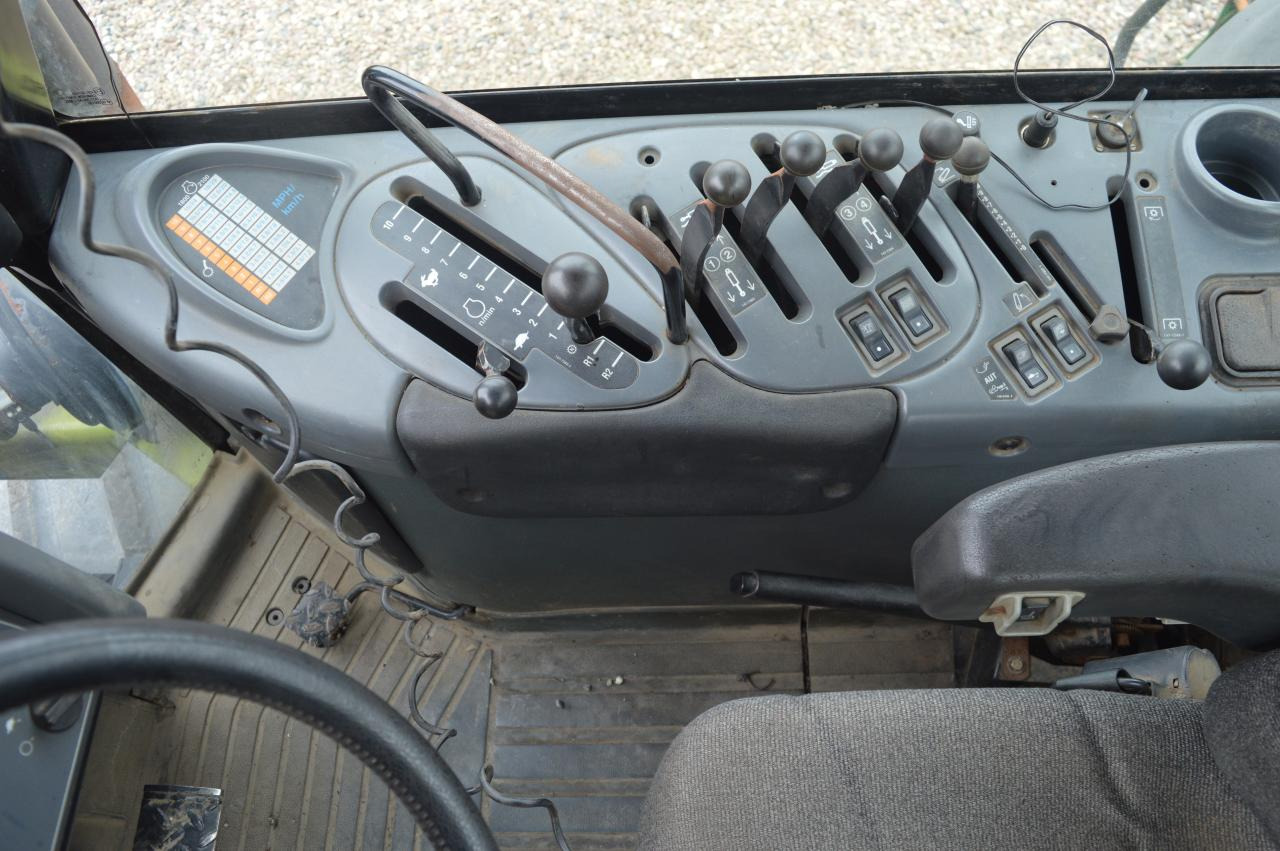 Tracteur à chenilles CLAAS Challenger 75 E Turbo