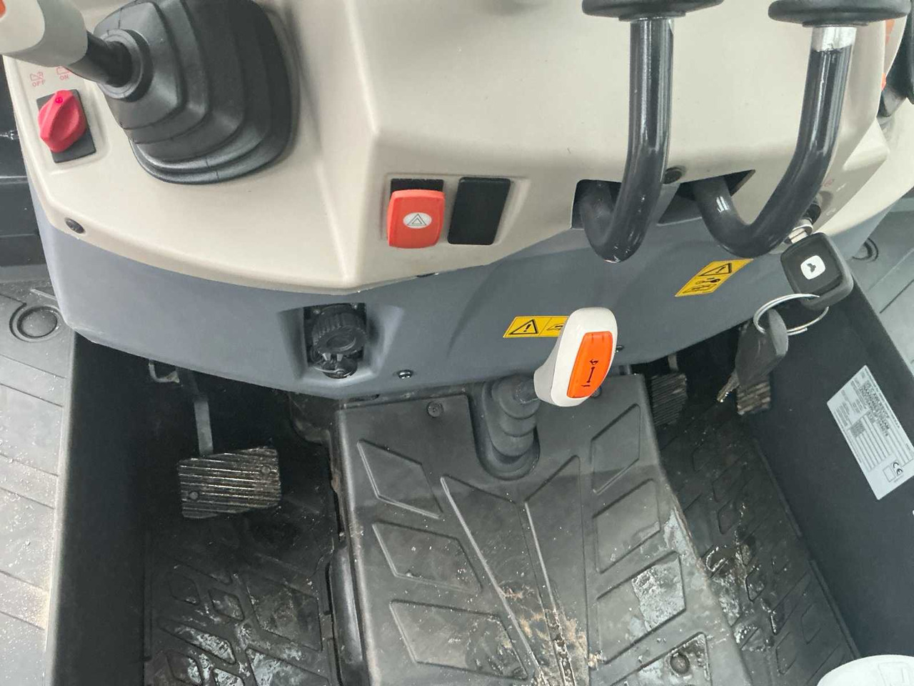 Tracteur à chenilles LANDINI 4-105M