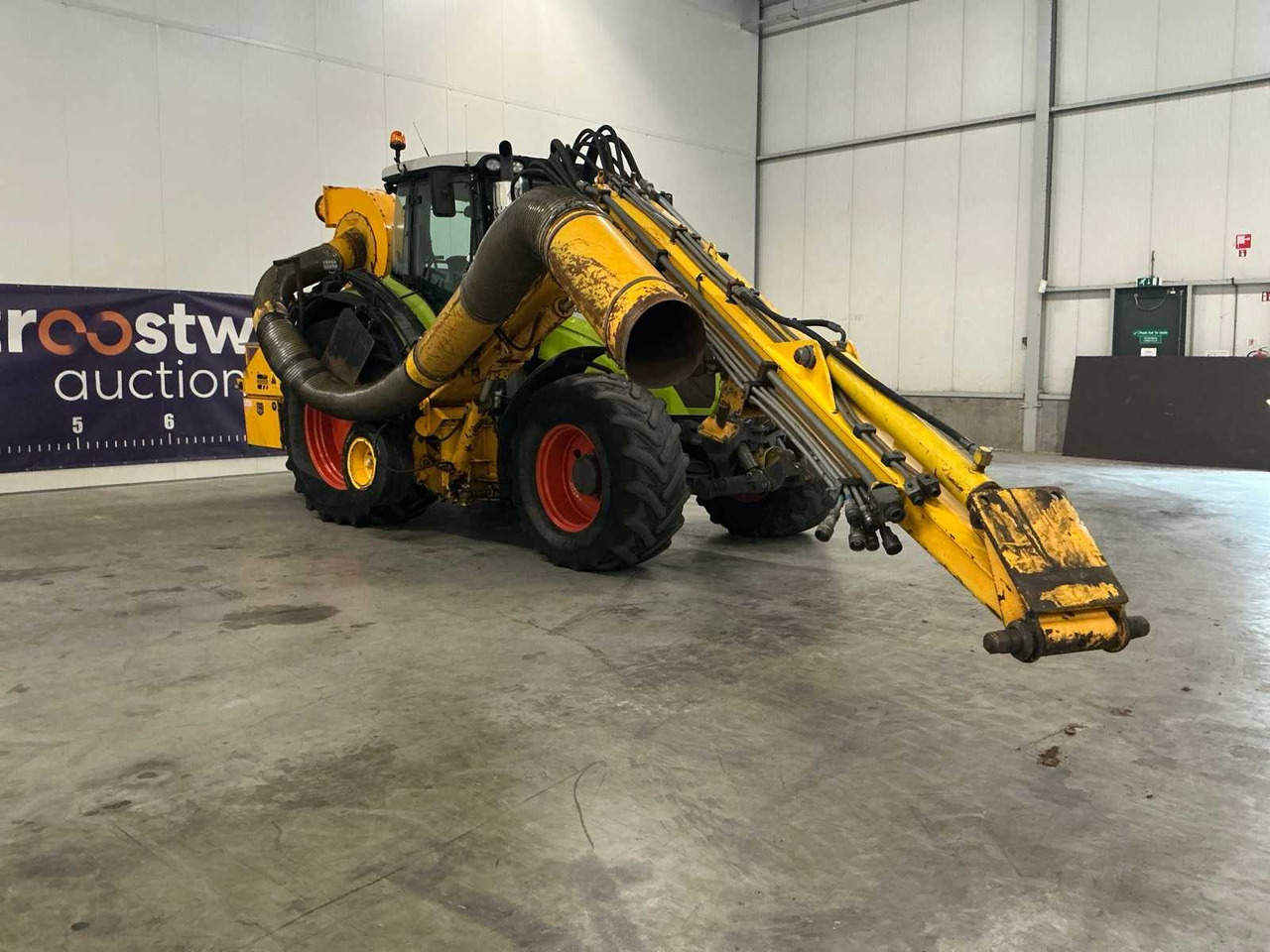 Tracteur agricole 2009 CLAAS AXION 820 ALL-WHEEL DRIVE FARM TRACTOR