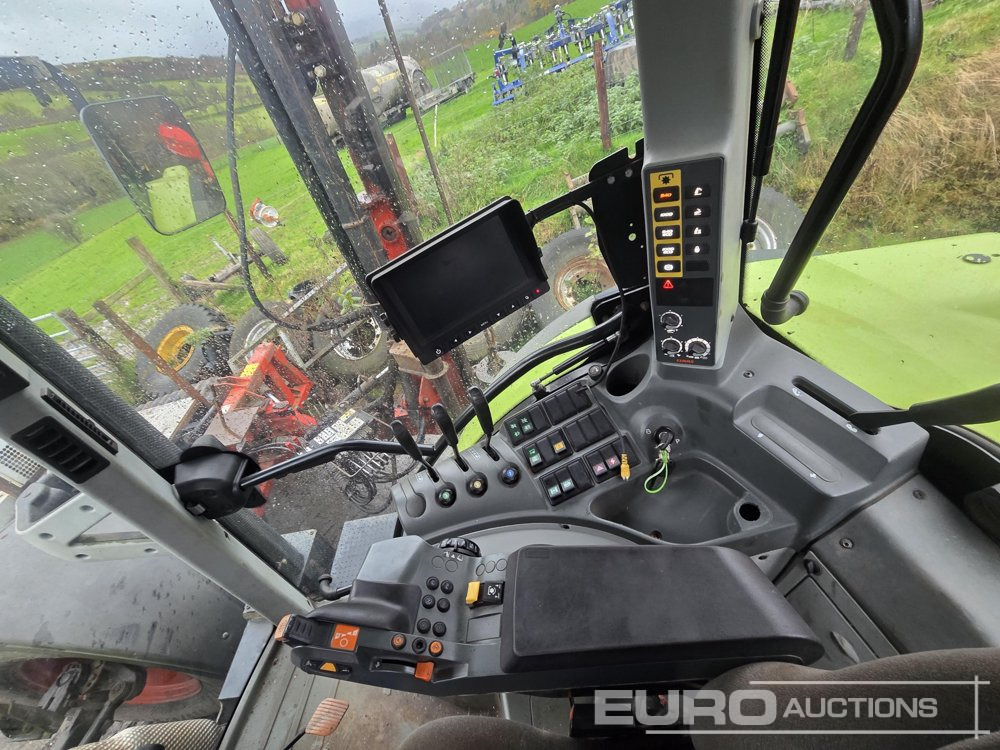 Tracteur agricole 2017 Claas Arion 620