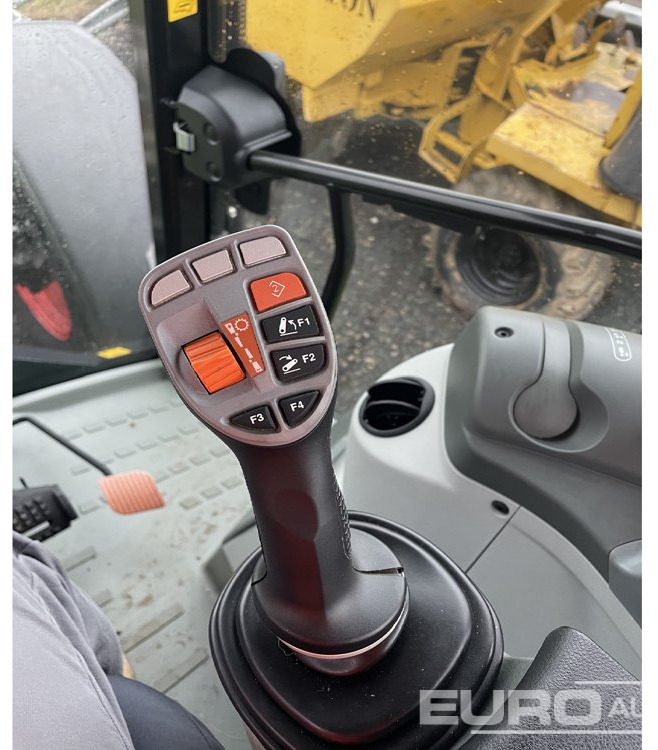 Tracteur agricole 2018 Claas Arion 420