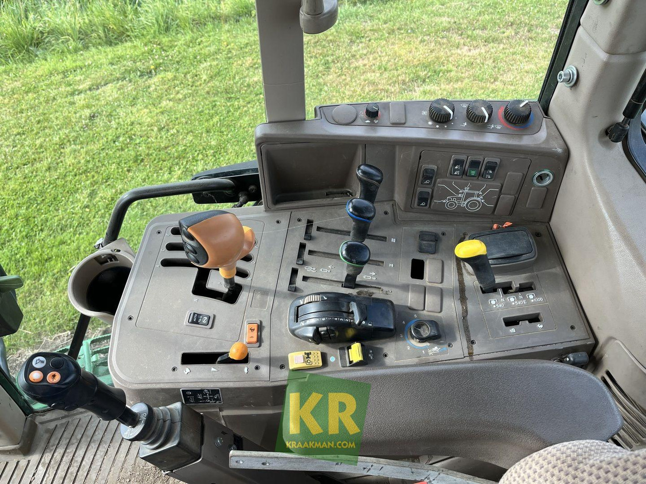 Tracteur agricole 6125M trekker John Deere