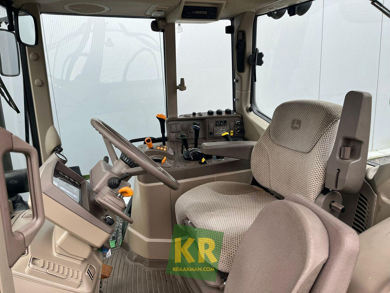 Tracteur agricole 6155M John Deere