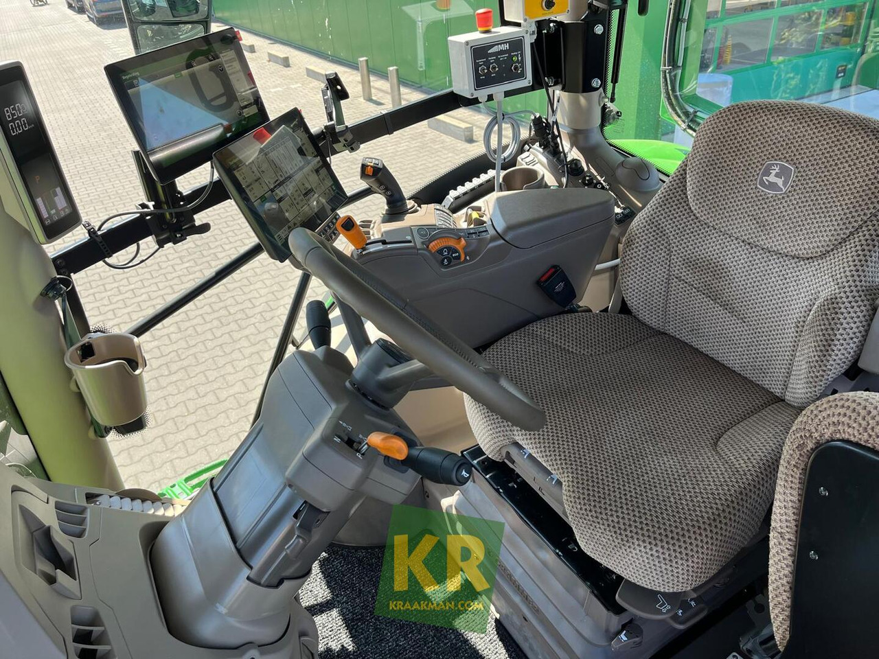 Tracteur agricole 6R 155 John Deere