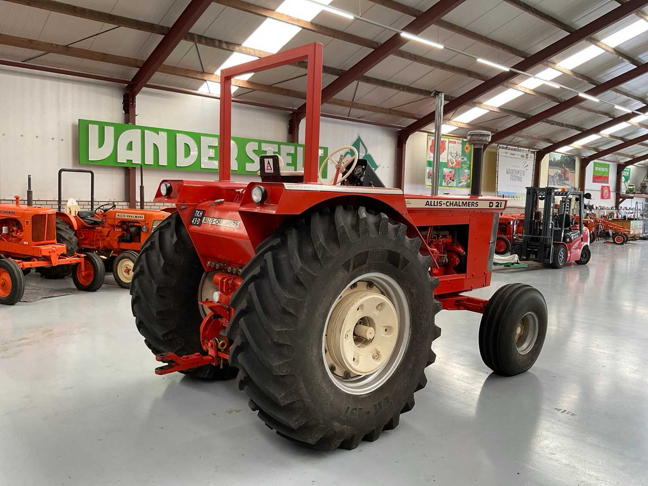 Tracteur agricole Allis-Chalmers D21 Series II