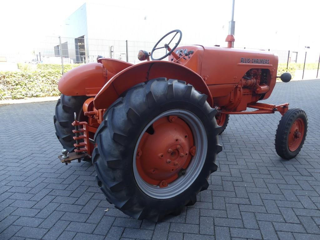 Tracteur agricole Allis Chalmers D272