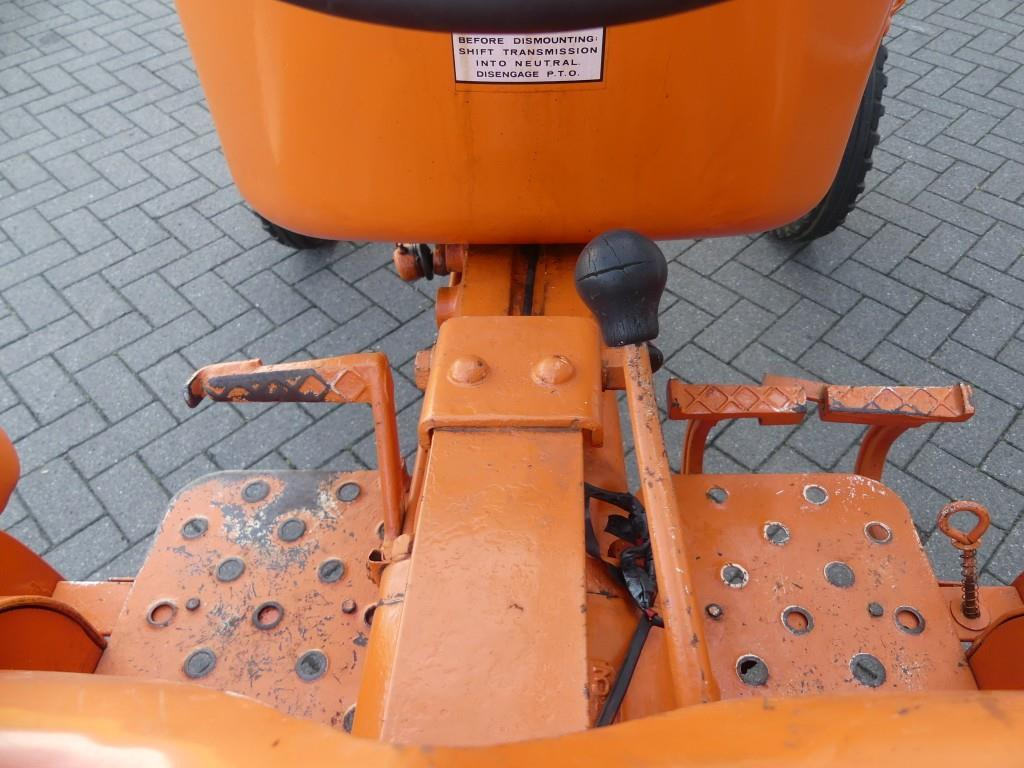 Tracteur agricole Allis Chalmers D272