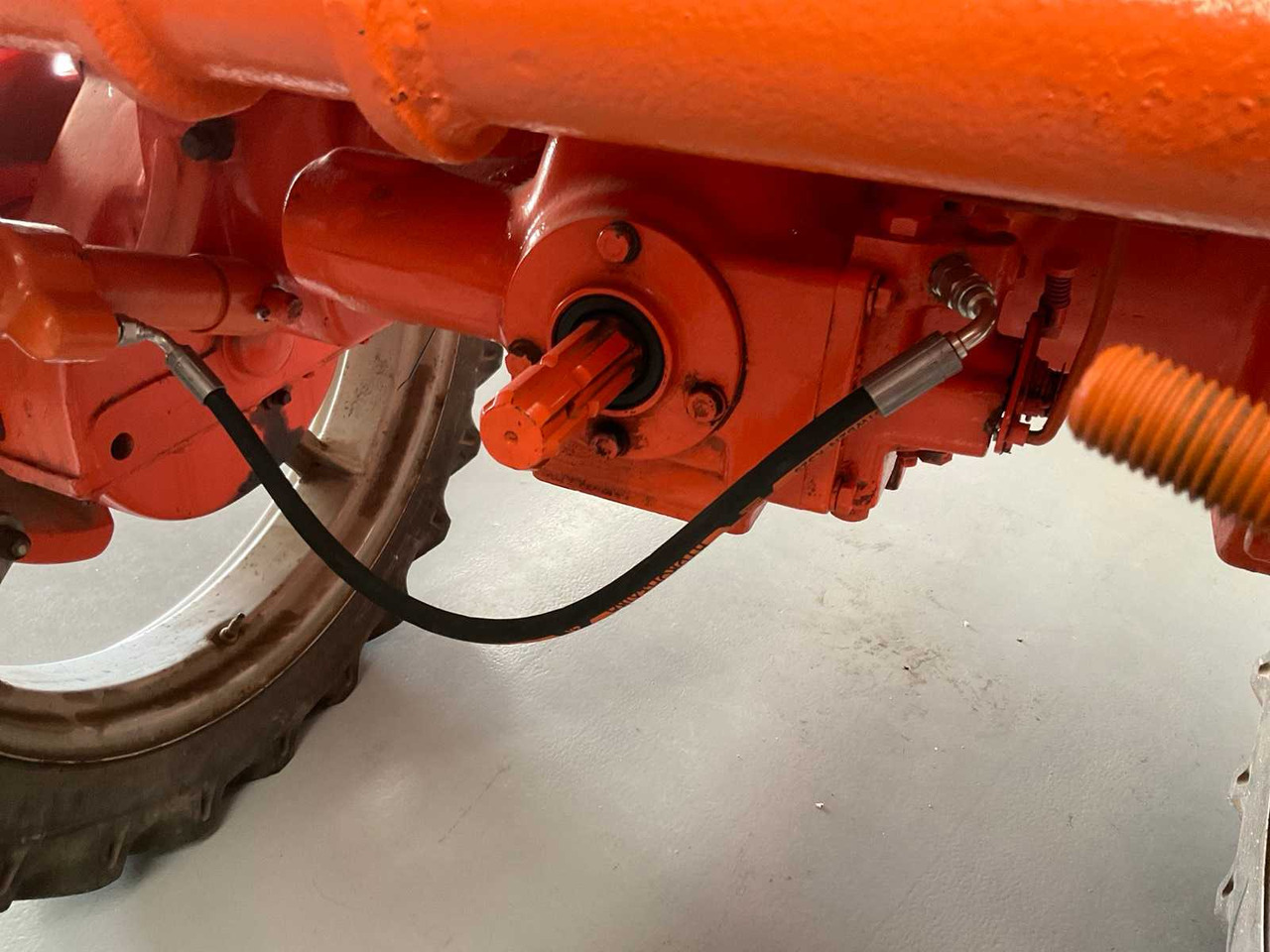 Tracteur agricole Allis-Chalmers D-270
