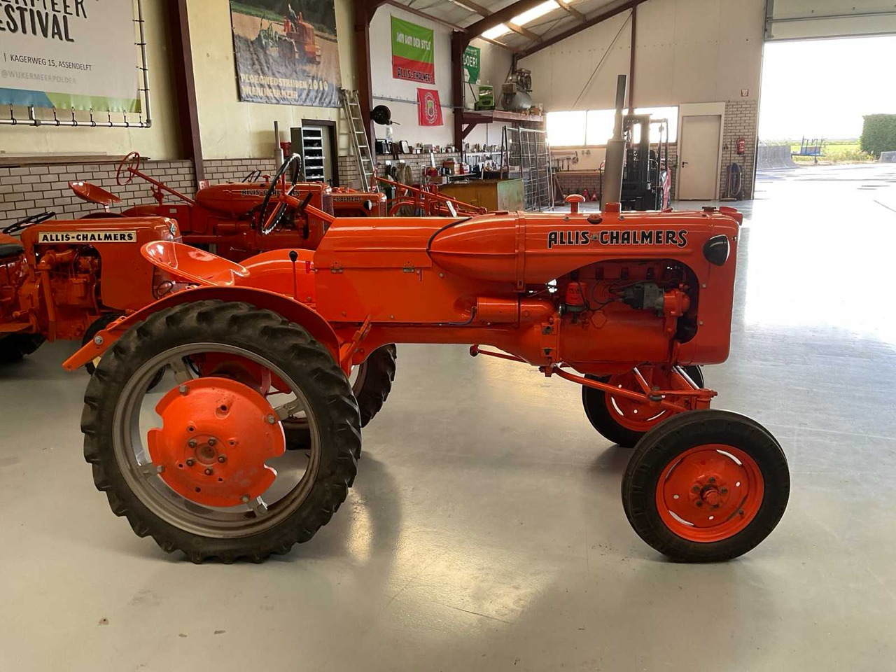 Tracteur agricole Allis-Chalmers D-270